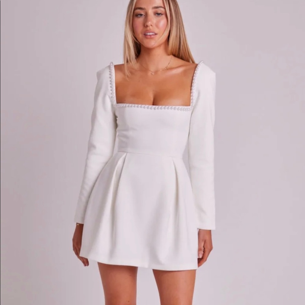 Odd muse - the ultimate muse pearl dress